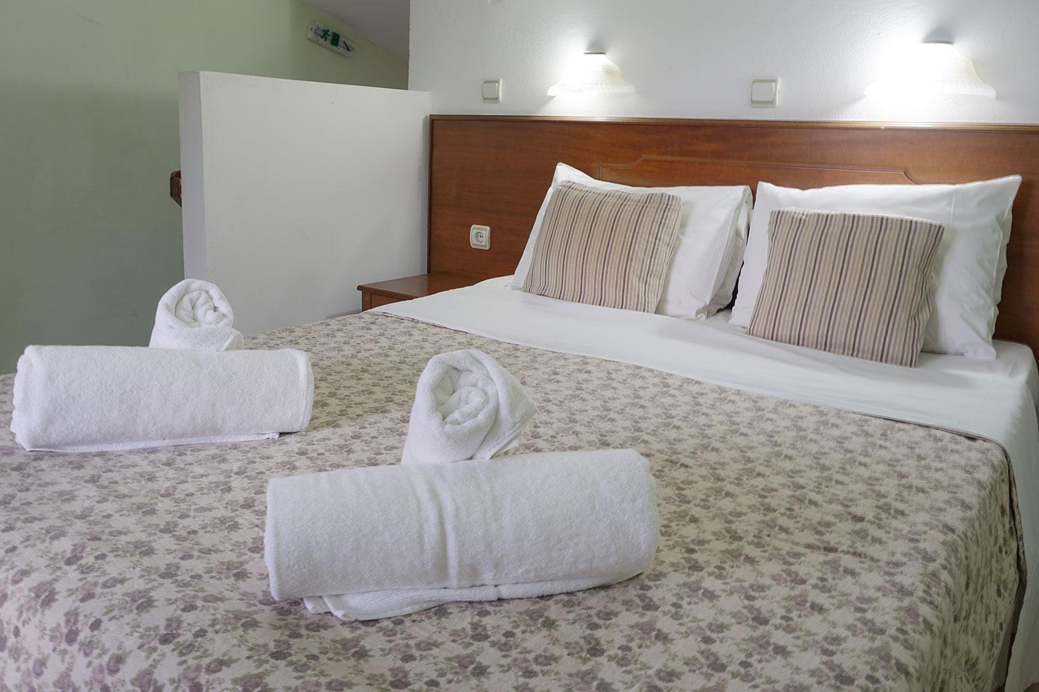 Elizabeth Roda (Corfu) Quarto foto